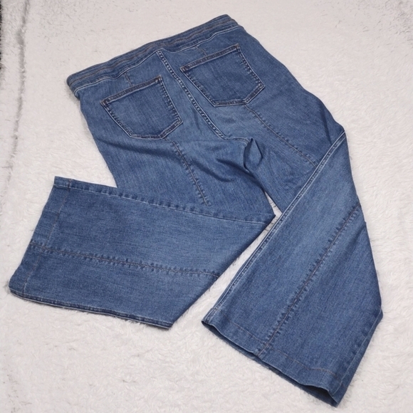 Veronica Beard Jeans Ember Powder Ocean Wash High Rise Two Button Wide Leg Jean - Picture 16 of 16